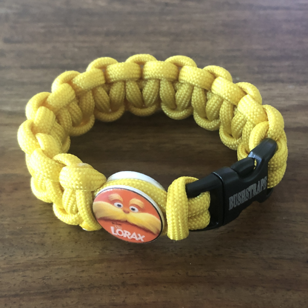 paracord survival bracelet